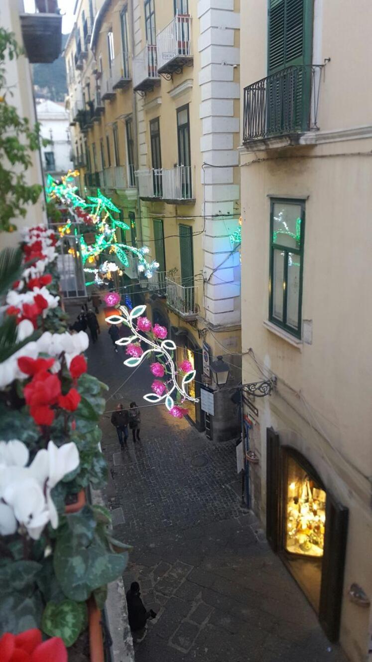 Boutique Apartment Al Duomo Salerno Esterno foto