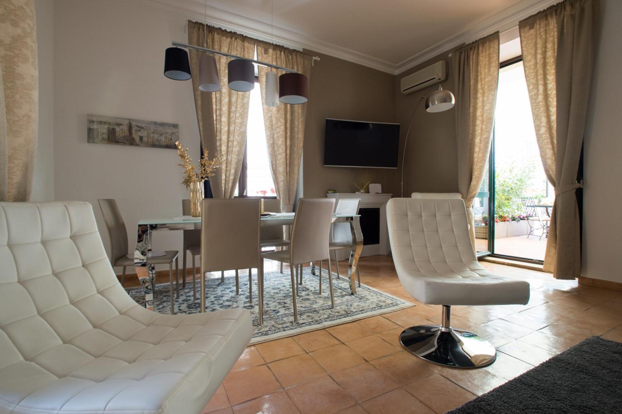 Boutique Apartment Al Duomo Salerno Esterno foto